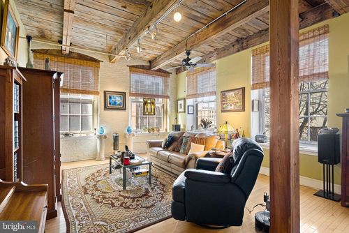 c-214 New St, PHILADELPHIA, PA, 19106-1226 | Card Image