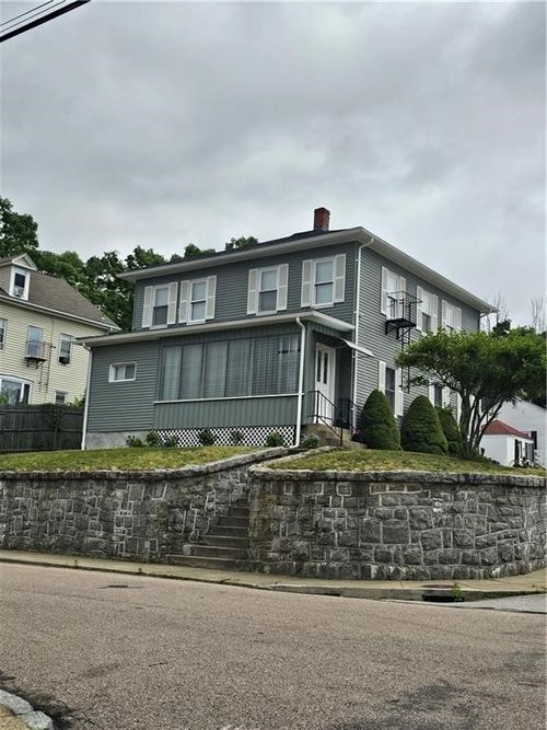 37 Pleasant St, West Warwick, RI, 02893-5629 | Card Image