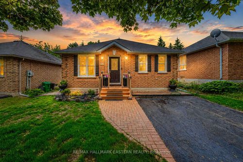 297 Towerhill Rd, Peterborough, ON, K9H7N1 | Card Image