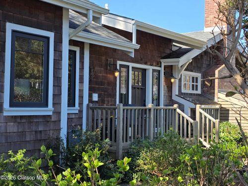 108 W Madison Street, Cannon Beach, OR, 97110 | Card Image