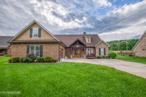 1900 Serene Cove Way, Knoxville, TN, 37920-1410 | Card Image
