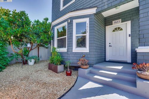 1611 15th St, Oakland, CA, 94607-1536 | Card Image