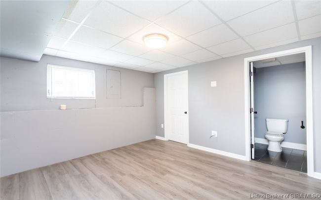 715 Valley View Trce, Home with 4 bedrooms, 3 bathrooms and null parking in New Albany IN | Image 49