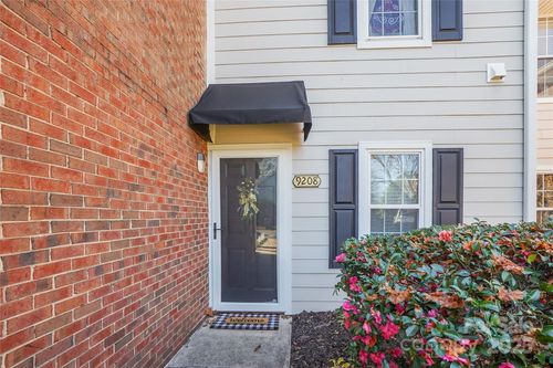 9208 Kings Canyon Dr, Charlotte, NC, 28210-7677 | Card Image