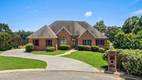 310 Meredith Ct, Maryville, TN, 37803-4159 | Card Image