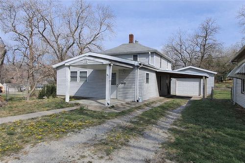 1115 5th Ave, Saint Joseph, MO, 64505-2112 | Card Image