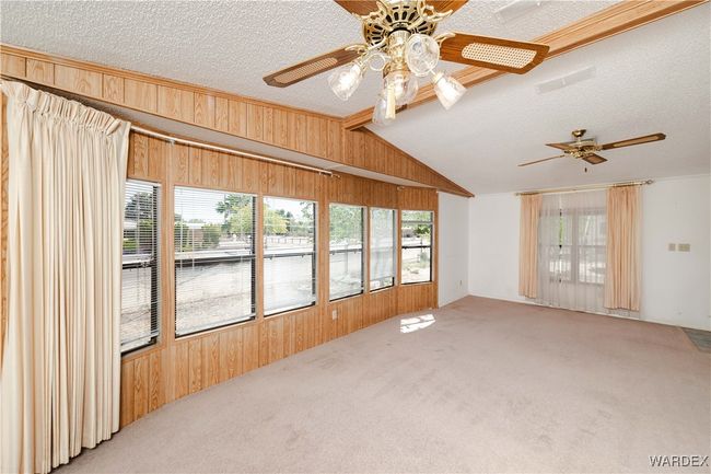Living Room | Image 10