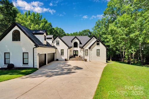 14901 Majestic Oak Dr, Charlotte, NC, 28278-7964 | Card Image