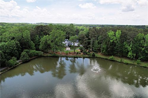 3109 Country Lake Dr, Powder Springs, GA, 30127-1576 | Card Image