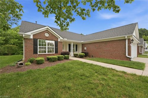 2204 Sweetbay Cir, Burlington, NC, 27215-7936 | Card Image