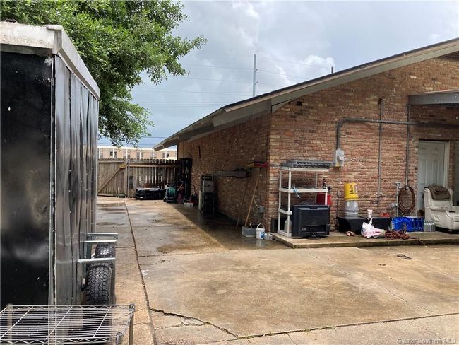 1013 E Mcneese St, Home with 0 bedrooms, 0 bathrooms and null parking in Lake Charles LA | Image 11