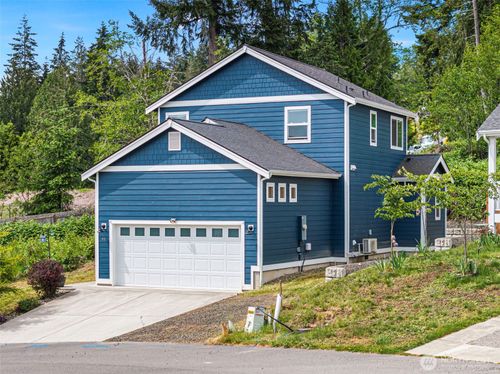 61 E Brady Loop, Allyn, WA, 98524-8601 | Card Image
