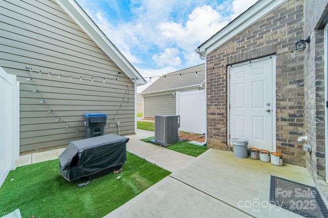 11546 Red Rust Ln, Townhouse with 2 bedrooms, 3 bathrooms and null parking in Charlotte NC | Image 22