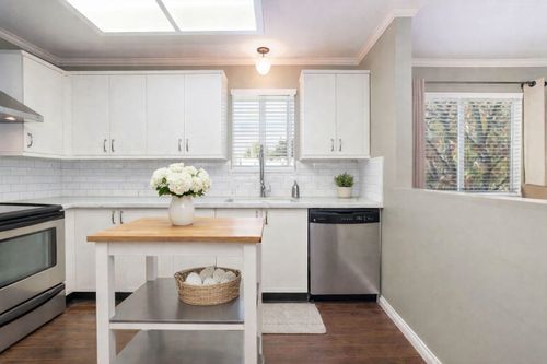 205-7840 Moffatt Rd, Richmond, BC, V6Y1X8 | Card Image