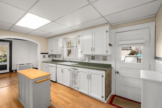 52 Pleasant St, House other with 3 bedrooms, 2 bathrooms and 2 parking in Franklin MA | Image 10