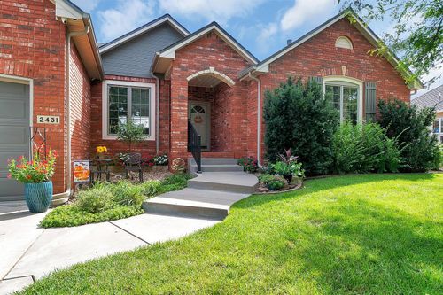 2431 W Timbercreek Ct, Wichita, KS, 67204-2559 | Card Image