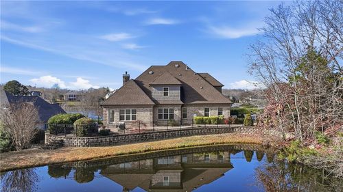 2801 Swan Lake Dr, High Point, NC, 27262-8456 | Card Image