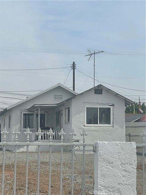 3441 Siskiyou St, Los Angeles, CA, 90023-2330 | Card Image