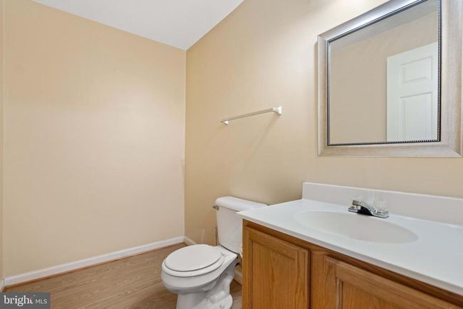 2568 Sylvan Moor Ln, Townhouse with 3 bedrooms, 4 bathrooms and null parking in WOODBRIDGE VA | Image 25