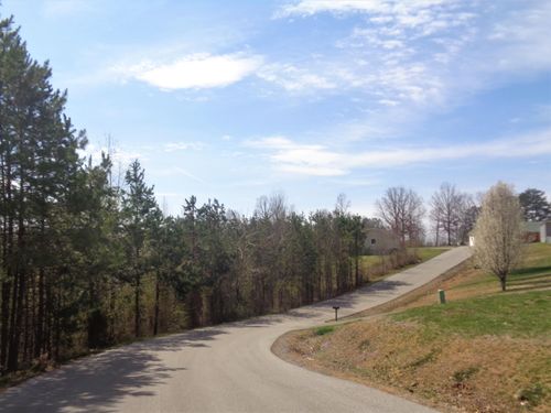 57 Malibu Drive, Corbin, KY, 40701 | Card Image