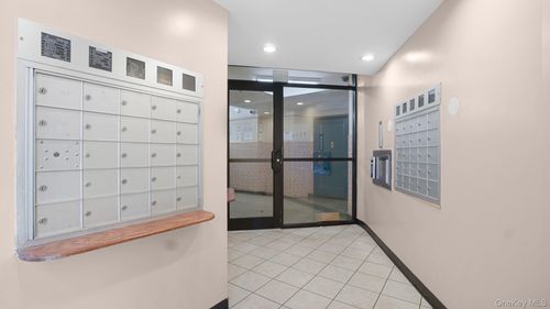 apt-7f-2220 E Tremont Ave, Bronx, NY, 10462-6316 | Card Image