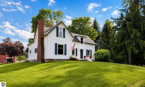 10288 Vans Ln, Fife Lake, MI, 49633-9397 | Card Image