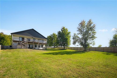 729 Hurley St, Peculiar, MO, 64078-9500 | Card Image