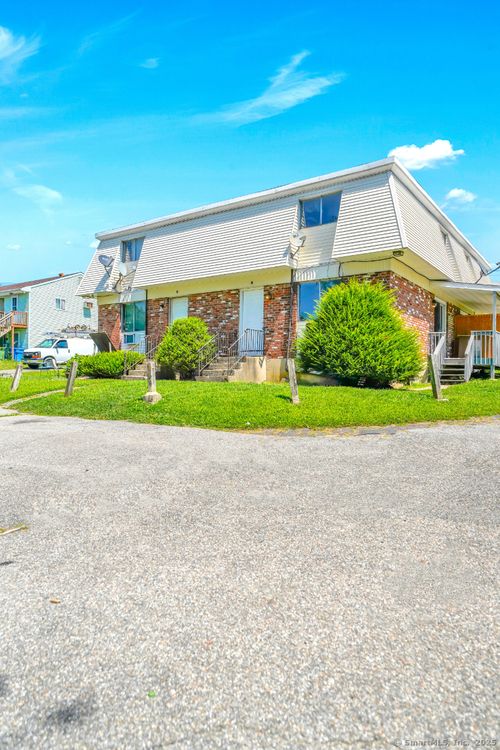 a-387 Bucks Hill Rd, Waterbury, CT, 06704-1223 | Card Image