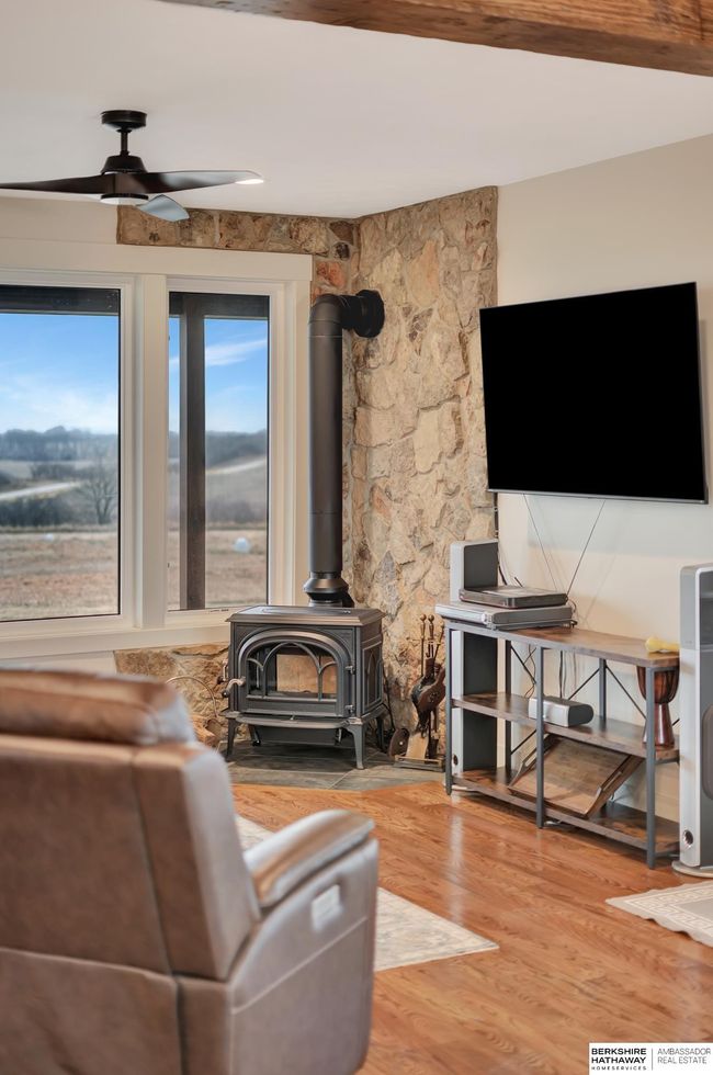 1015 E Rd, House other with 4 bedrooms, 4 bathrooms and 2 parking in Palmyra NE | Image 15