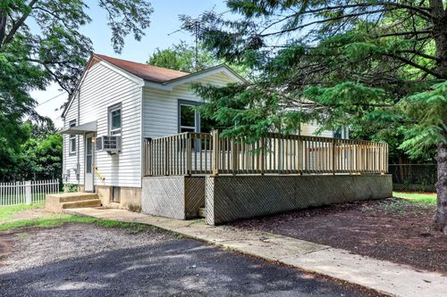 7N092 Smith St, South Elgin, IL, 60177-9748 | Card Image