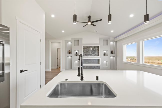 Lots 2-8 Sw Adams St., House other with 3 bedrooms, 3 bathrooms and 2 parking in Connell WA | Image 10