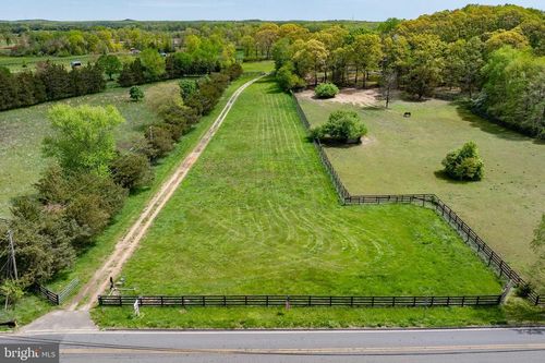 53 Millers Mill Rd, Cream Ridge, NJ, 08514-2002 | Card Image