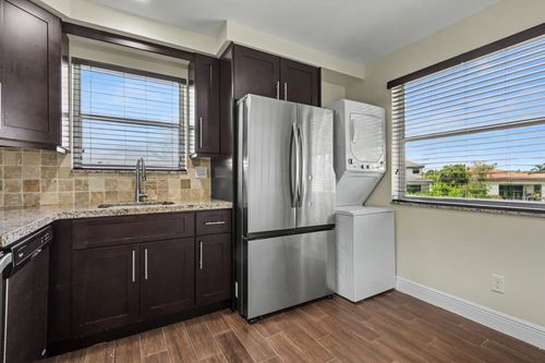 204-1250 Sw 113th Ter, Pembroke Pines, FL, 33025-4392 | Card Image