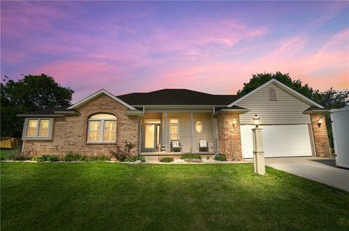 295 Leslie Dr, Wilmington, OH, 45177-8627 | Card Image