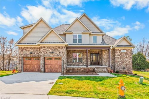 3799 Peony Way, Clemmons, NC, 27012-9681 | Card Image