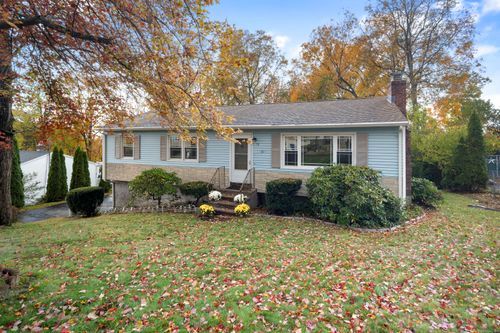 79 Fieldstone Rd, Waterbury, CT, 06704-1121 | Card Image