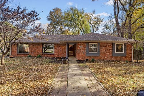 1800 Harned Dr, Bartlesville, OK, 74006-6928 | Card Image