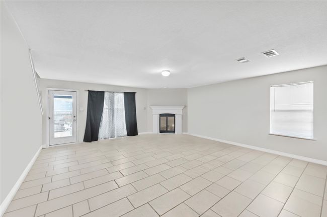 3440 Baby Doe Ct, House other with 6 bedrooms, 4 bathrooms and null parking in Fort Worth TX | Image 4