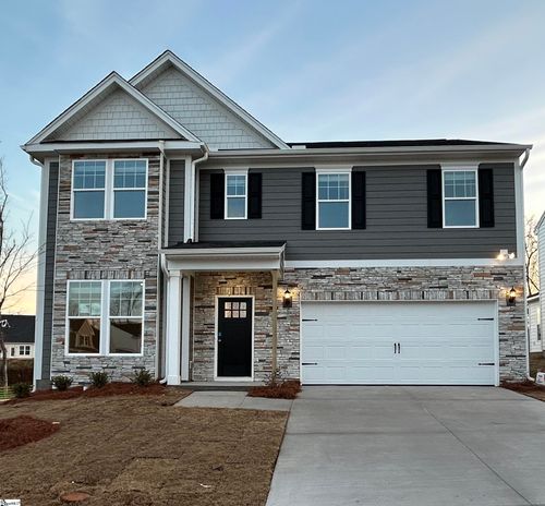 18 Stumphouse St, Greenville, SC, 29607-6292 | Card Image