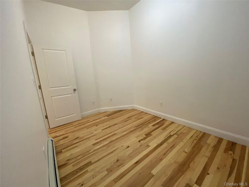 apt-2d-91 Elm St, Yonkers, NY, 10701-8921 | Card Image
