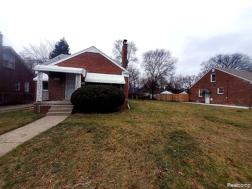 20441 Mitchell St, Detroit, MI, 48234-1527 | Card Image