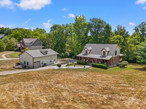 330 Lakeside Dr, Lancaster, KY, 40444-7197 | Card Image