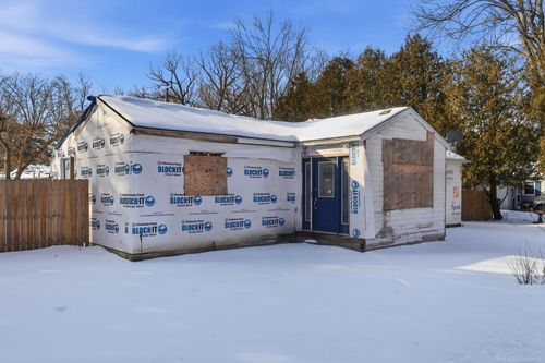 7212 Cedar Rd, Lexington, MI, 48450-8996 | Card Image