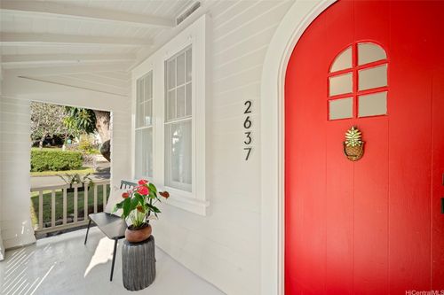 2637 Manoa Rd, Honolulu, HI, 96822-1767 | Card Image