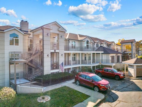 13-120 Oxford Dr, Branson, MO, 65616-3862 | Card Image