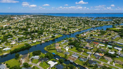 132 Concord Dr Ne, PORT CHARLOTTE, FL, 33952-8139 | Card Image