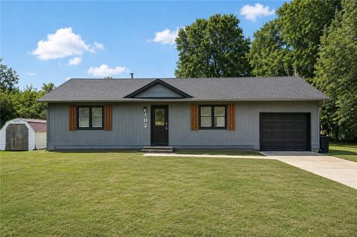 102 Se 245th Rd, Warrensburg, MO, 64093-7811 | Card Image