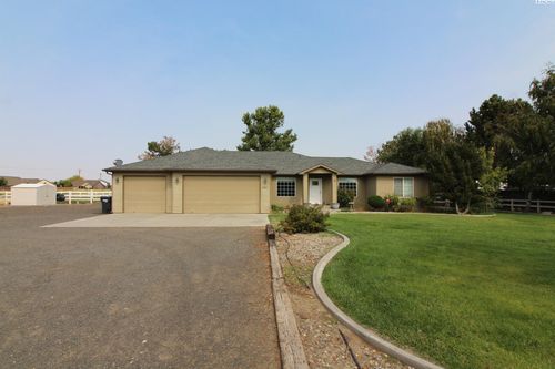 6050 Oasis St, West Richland, WA, 99353-7901 | Card Image