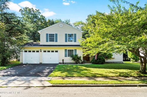12 Colonial Ct, Howell, NJ, 07731-1605 | Card Image