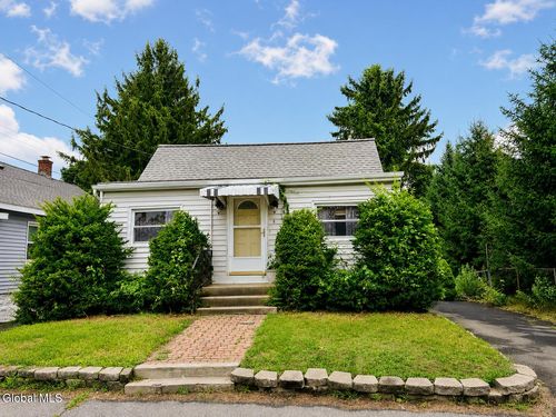 5 Consaul Rd, Colonie, NY, 12205-2228 | Card Image